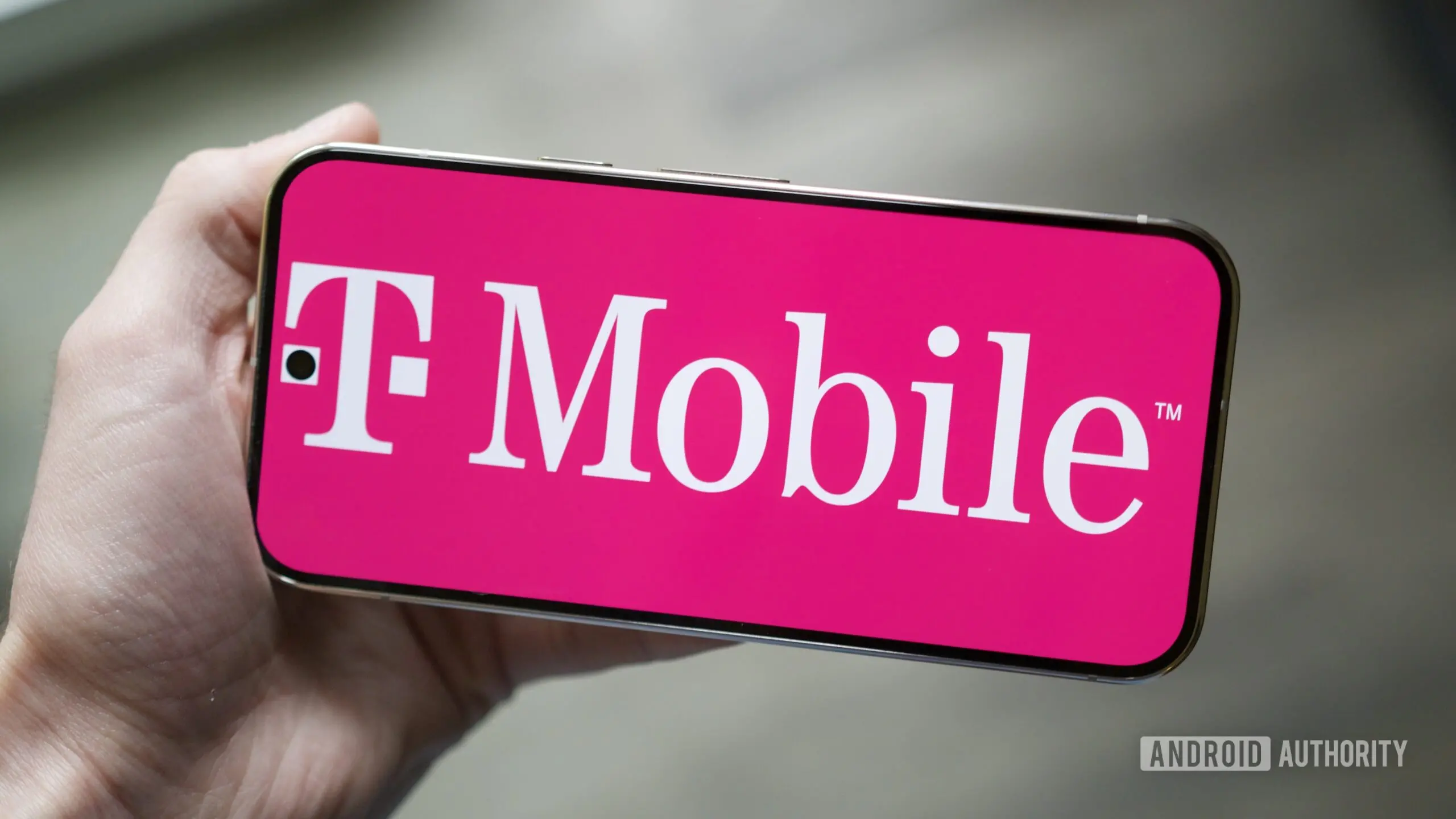 PSA: T-Mobile's free Wi-Fi offer ends tomorrow for United Airlines flights