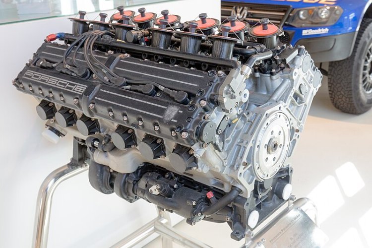 Do's and Don'ts for Maintaining Your Car Engine in Abu Dhabi